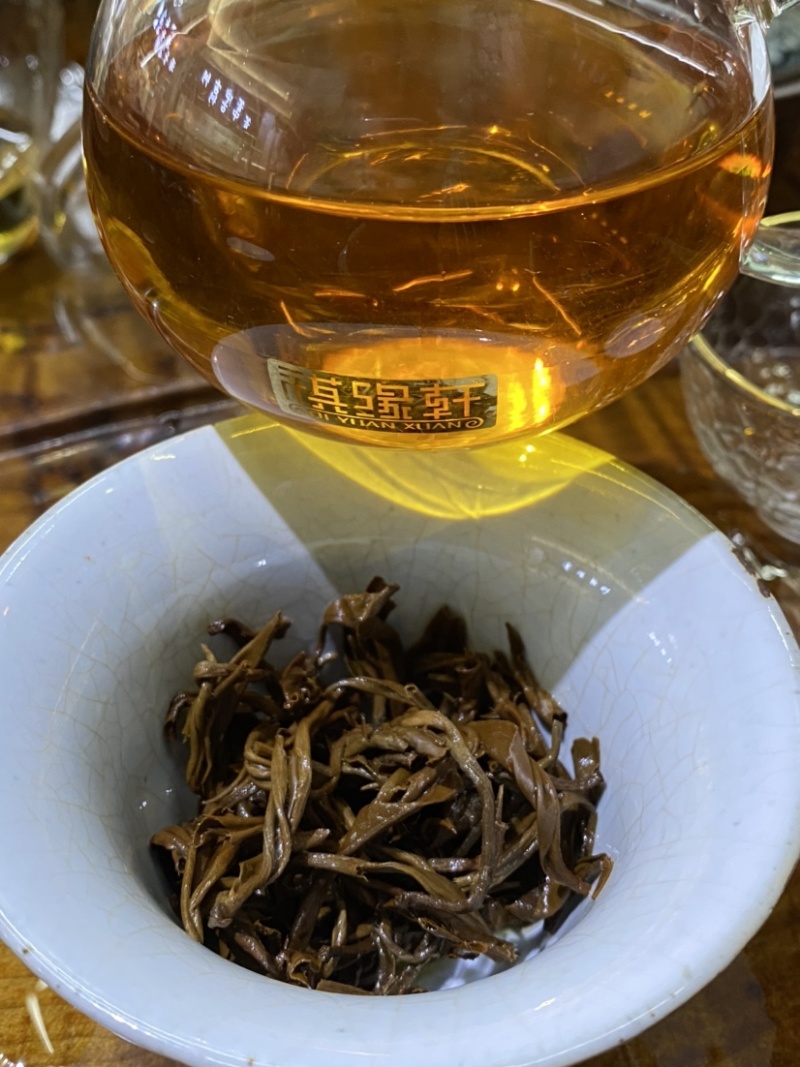 红茶，滇红工夫茶老树茶金芽一芽一叶特价包邮59元250克