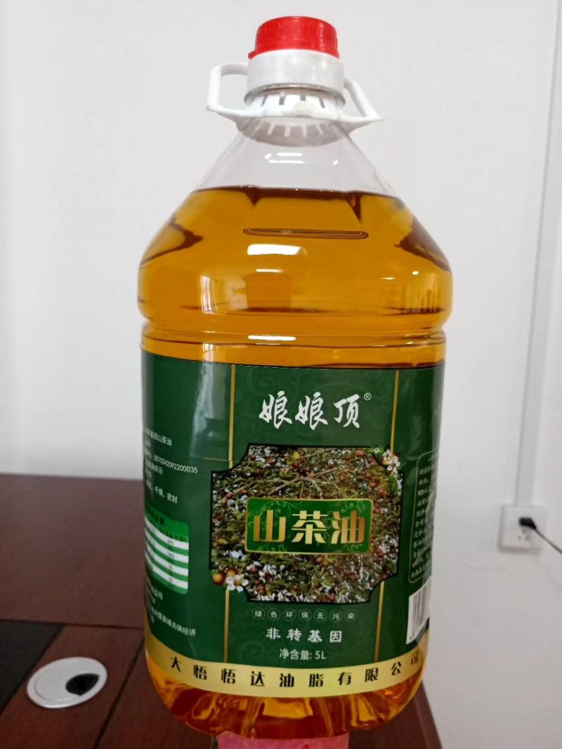 茶油，供应优质湖北籽茶油，假一赔十，包快递物流