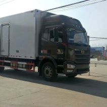 18吨6.8米冷藏车