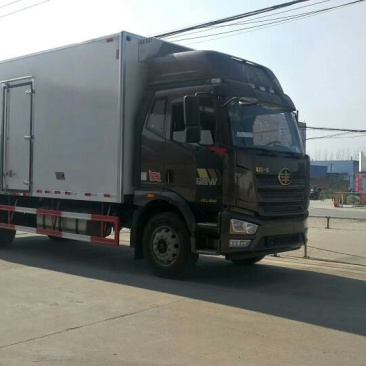 18吨6.8米冷藏车