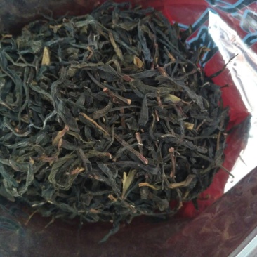 热销产品凤凰单丛蜜兰香不错的一款，茶的炭香味从这里出
