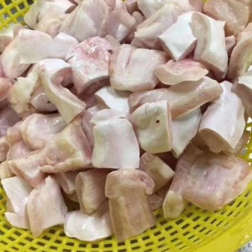 巴沙鱼腩，价钱便宜。。。。。。。。。。。。。。。。。。。
