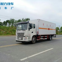 国六东风锦程6.8米易燃液体厢式运输车