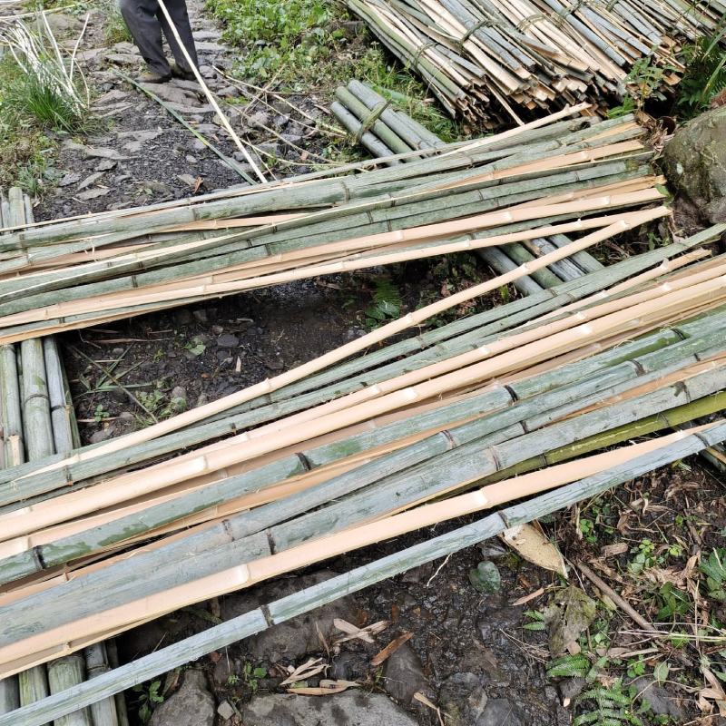 大量出售各种规格竹片，竹子