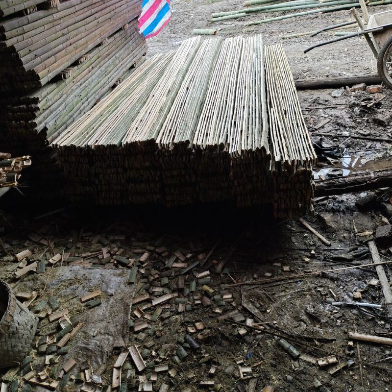 大量出售各种规格竹片，竹子