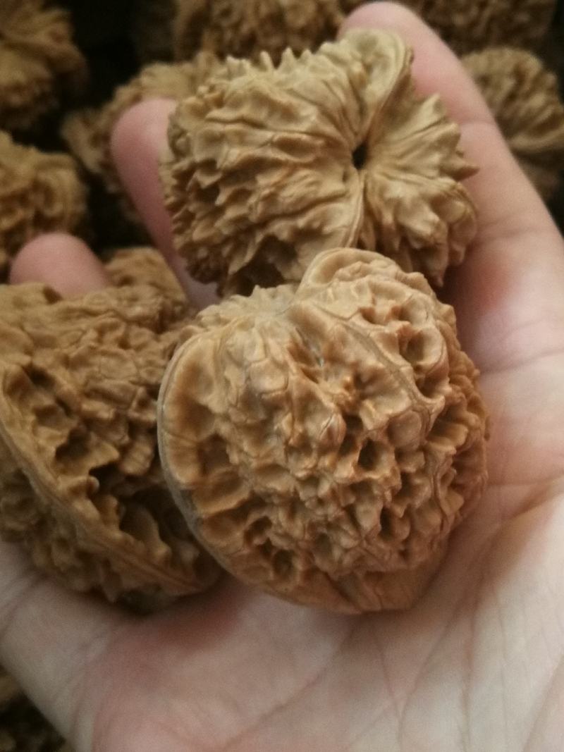 文玩核桃散货通货批发起批量价格不同