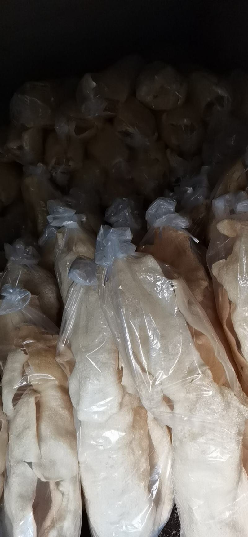 干猪皮，油炸猪皮，蹄筋，批发零售