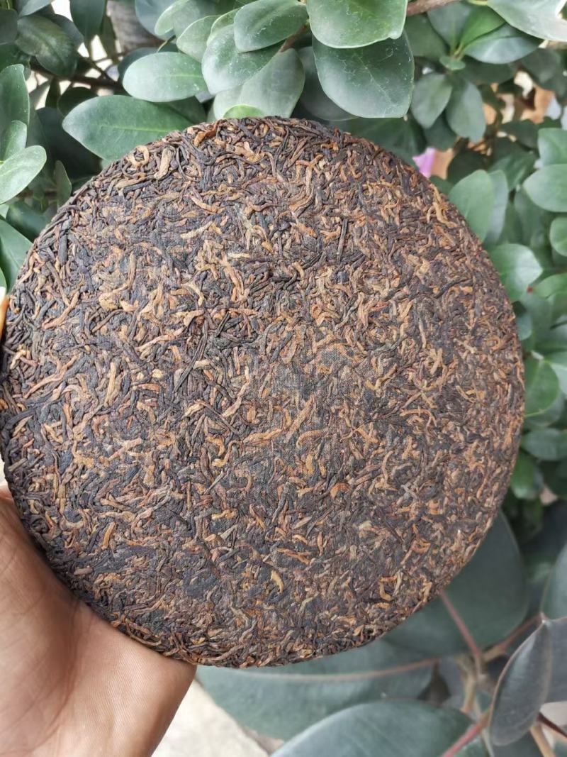 2018年古树料发酵布朗高山普洱茶熟茶357g