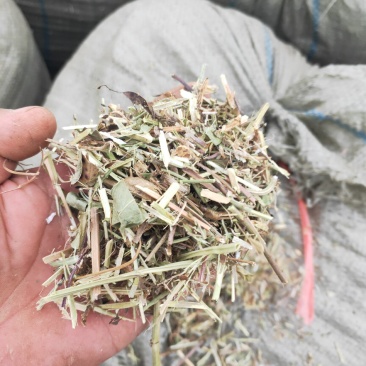 花生秧牛羊草，兔子及鹅用花生秧粉