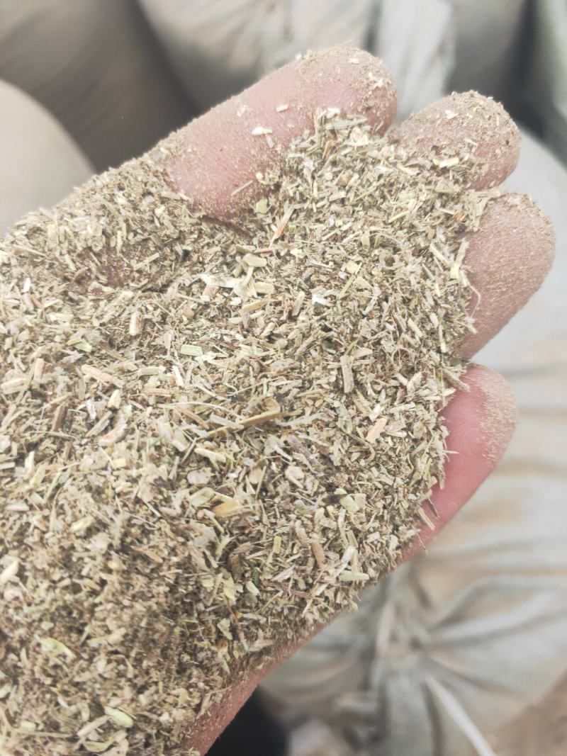 花生秧牛羊草，兔子及鹅用花生秧粉