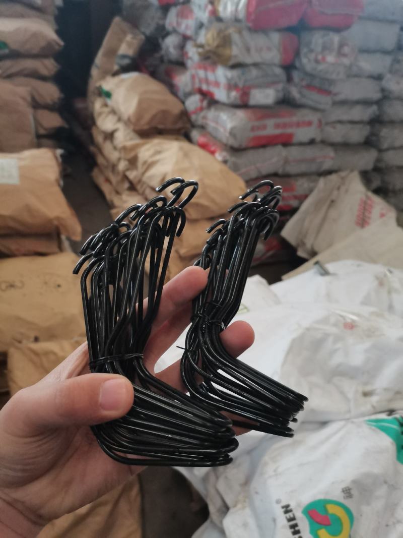 各种卡槽卡簧，连接片，压顶簧，椭圆卡，夹箍，固膜卡，地锚