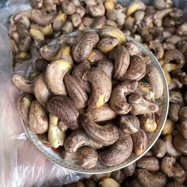 批发【熟腰果】紫皮腰果180大粒腰果一箱40斤批发