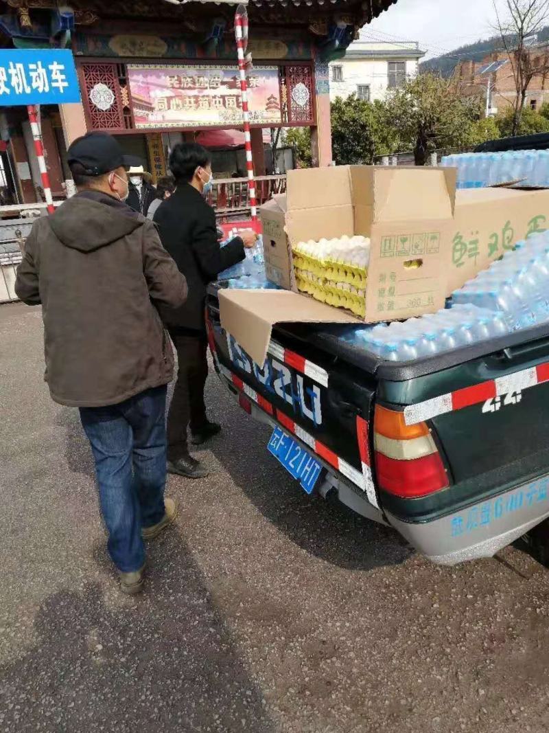 秀丰农用地膜，销售各种规格：白膜、打孔膜、红膜、黑膜……