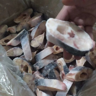 巴沙鱼段去头去尾无骨感肉嫩鲜美，饭店专供