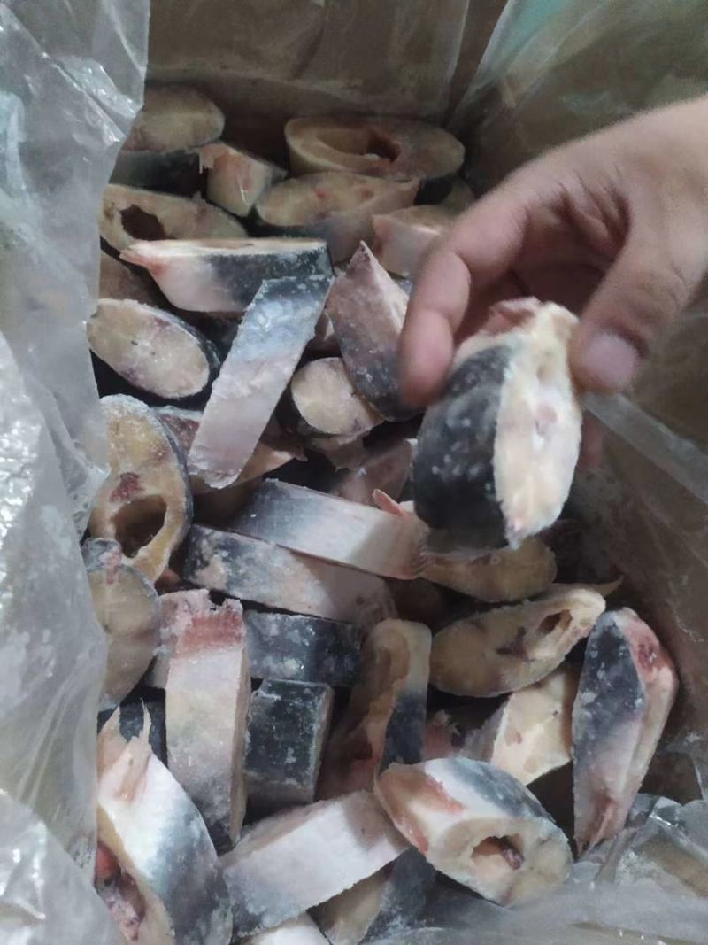 巴沙鱼段去头去尾无骨感肉嫩鲜美，饭店专供
