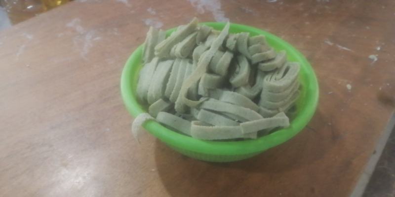 纯手工绿豆饼折天然绿色营养健康吃了还想吃的面条