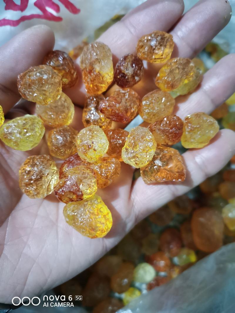 桃胶/原产地人工精修剪大中小无杂质颗粒桃胶