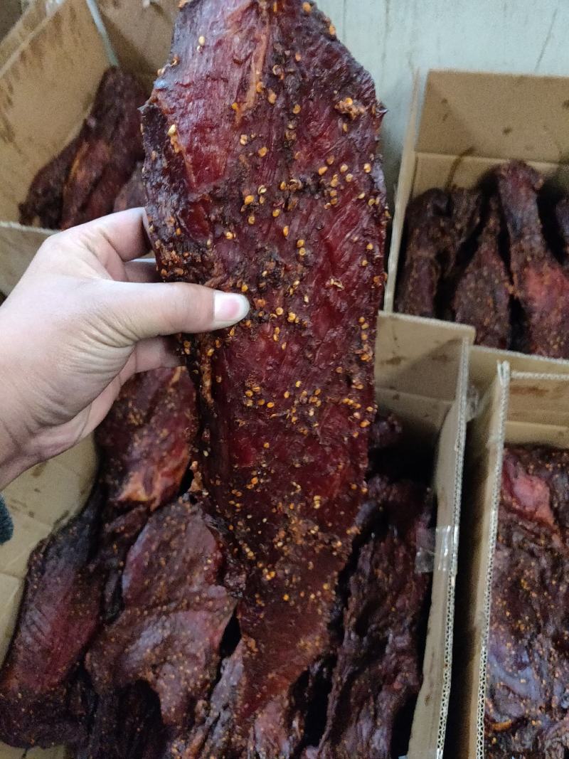 赶集地摊展销大块肉酱香牛肉五香麻辣酱肉腊肉