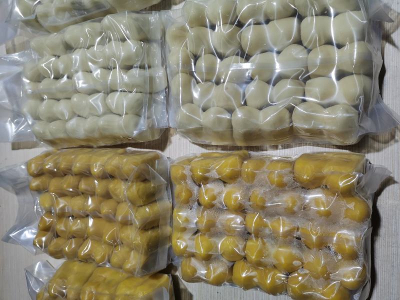 老广农家特色《手工包制粘豆包》