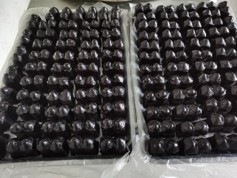 老广农家特色《手工包制粘豆包》