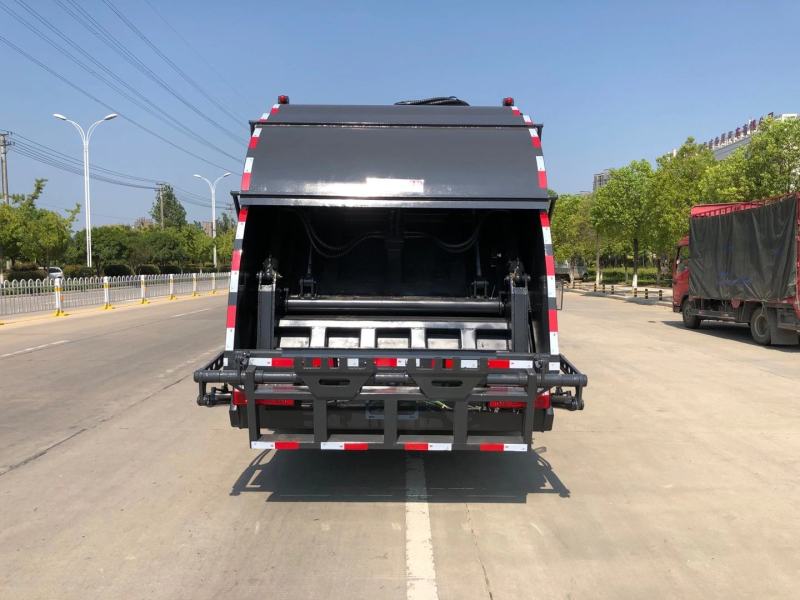 国六12方东风D9压缩垃圾车