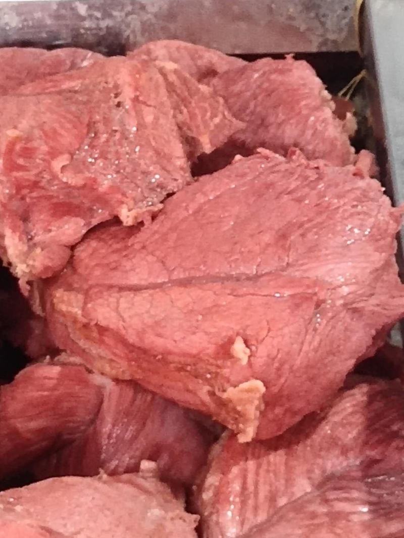 卤猪条形肉，八层熟，没打粉，没注水，猪肉做的牛肉味道