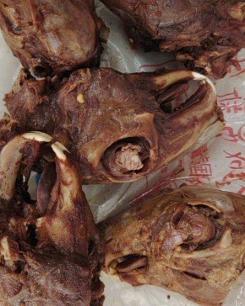 【地摊商超专供】麻辣风干兔肉网红零食量大价格可议