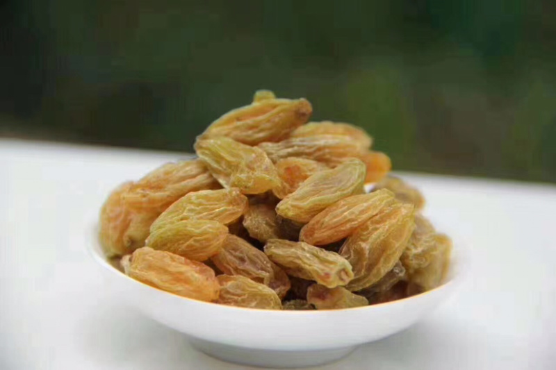 新疆哈密王葡萄干无核黄黄玫瑰香甜软糯
