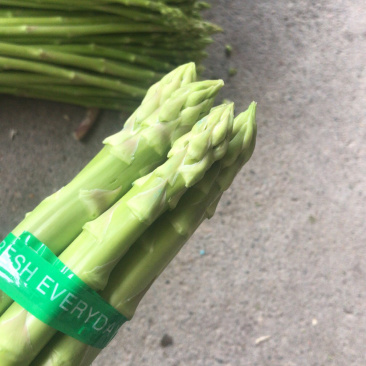 福建（云霄）自家百亩芦笋基地大量上市中。欢迎抢购。