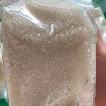 大米碎米，可以实用，可以酿酒