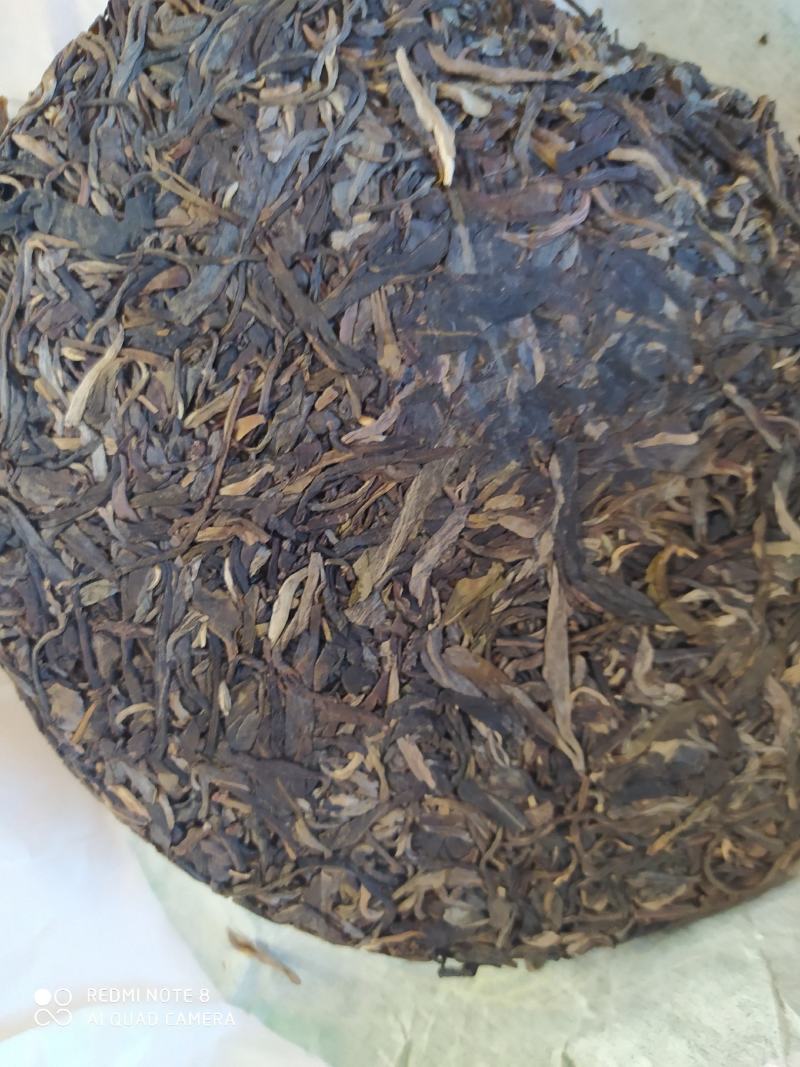 好货清仓2013年老曼峨甜茶古。春茶普洱茶生茶饼357g