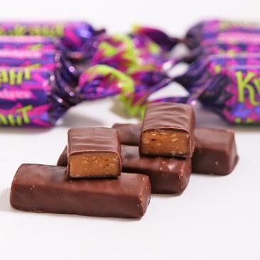 俄罗斯进口KDV紫皮糖夹心巧克力味糖果网红零食品100g