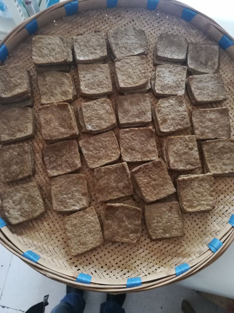 黔西县香辣酸汤烙锅豆腐