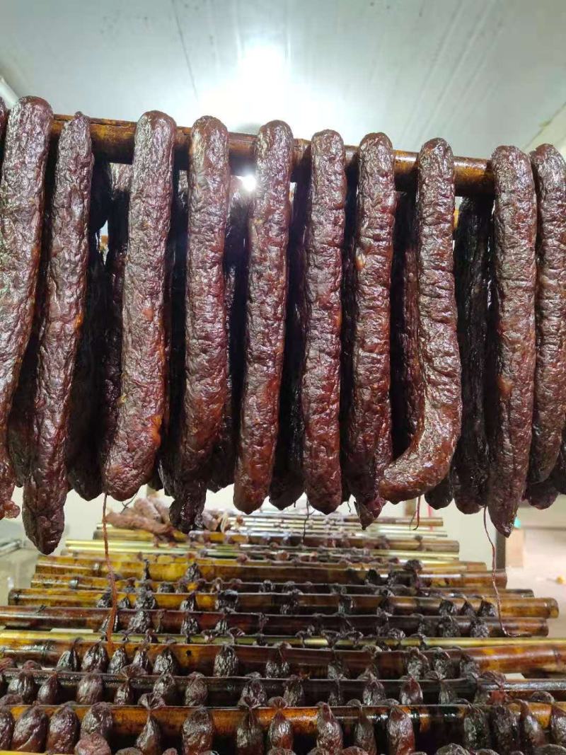 纯肉腊肠，传统手工川味麻辣肠，五香肠，风干肠