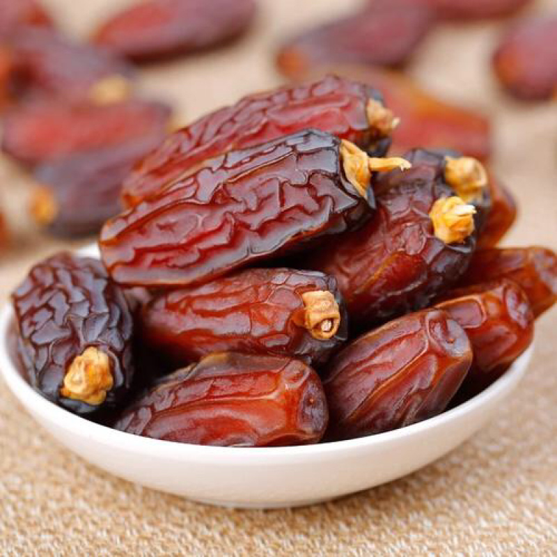 椰枣特级黑椰枣迪拜阿联酋沙特椰枣新鲜椰枣