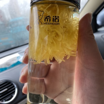 金丝皇菊，一杯泡一朵，大量供应。欢迎选购