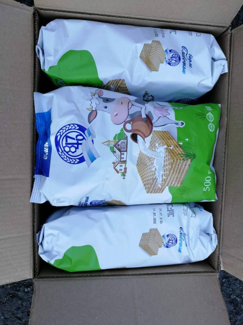 出售批发俄罗斯奶油威化饼干饼干零食网红休闲食品
