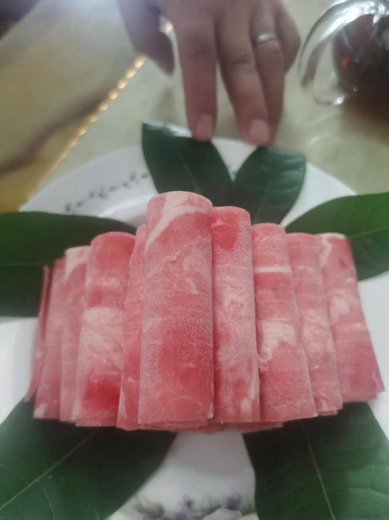 高质量雪花肥牛厂家直销手续齐全火爆热销中