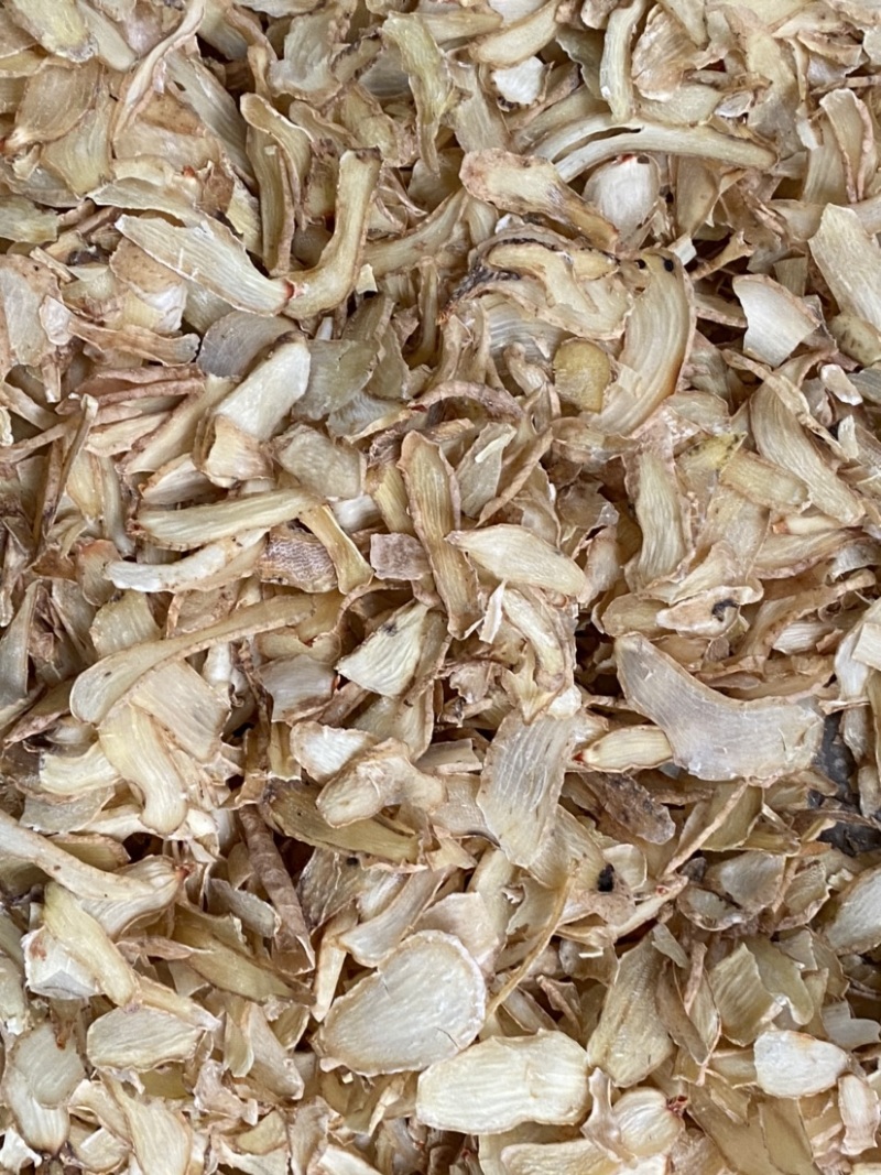 产地直销天麻片新货上市，货源充足欢迎您的采购。