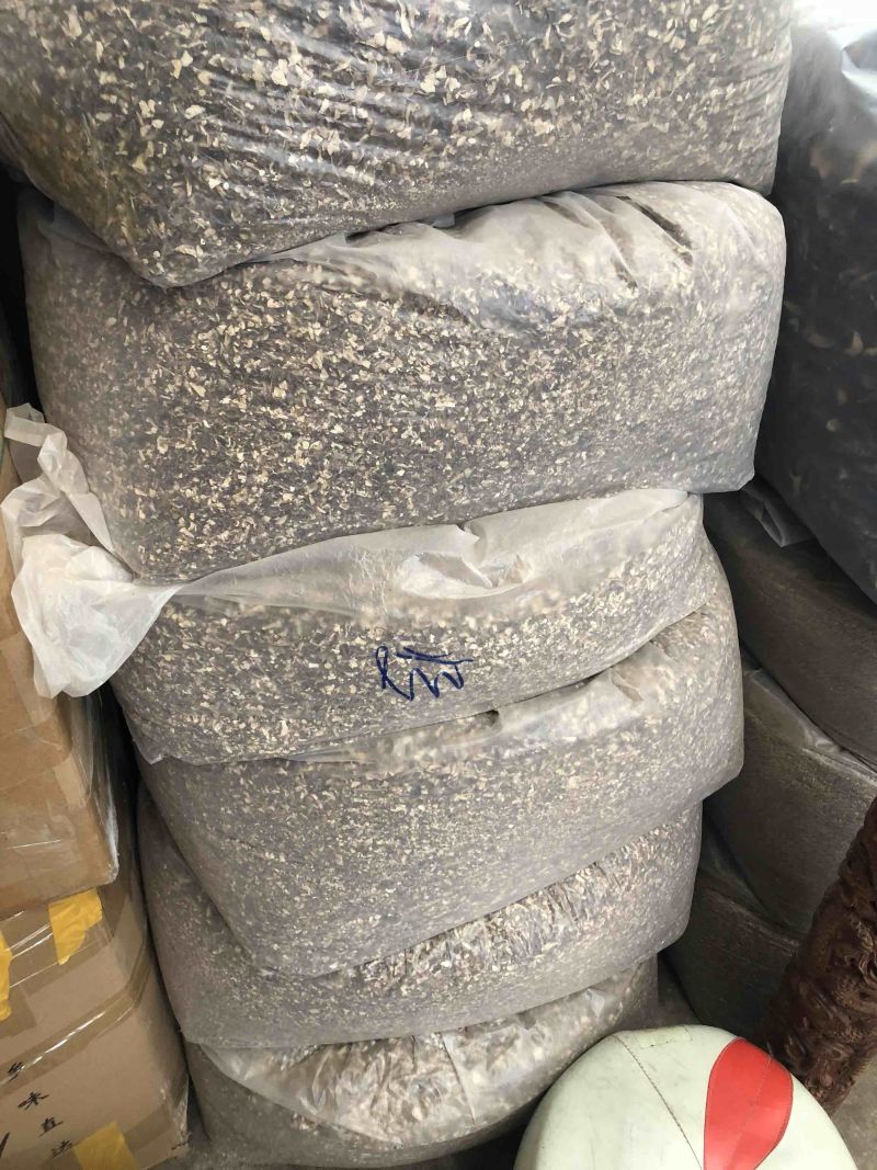 黑牛肝菌黄牛干菌美味牛干菌碎片加工酒店火锅底料熬汤料