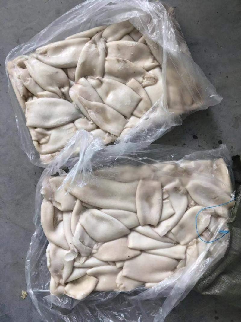 秘鲁鱿鱼去皮胴体，10公斤一件，鲜度好，编织袋，纸箱包装