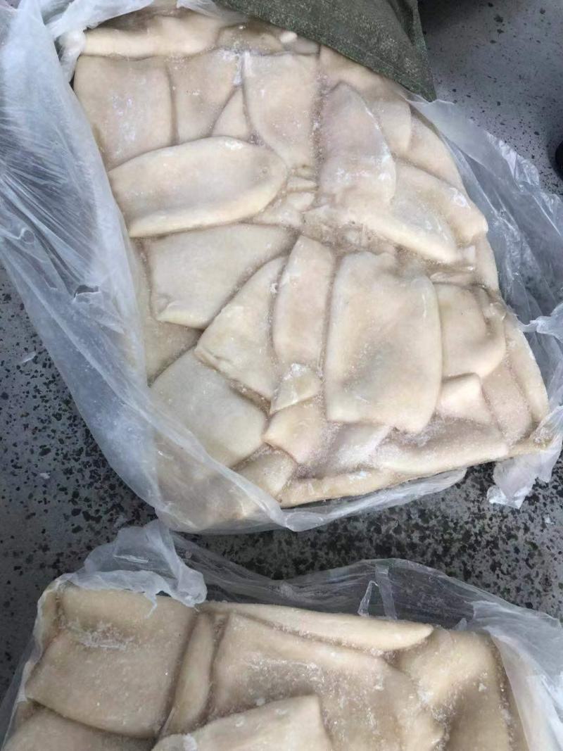 秘鲁鱿鱼去皮胴体，10公斤一件，鲜度好，编织袋，纸箱包装