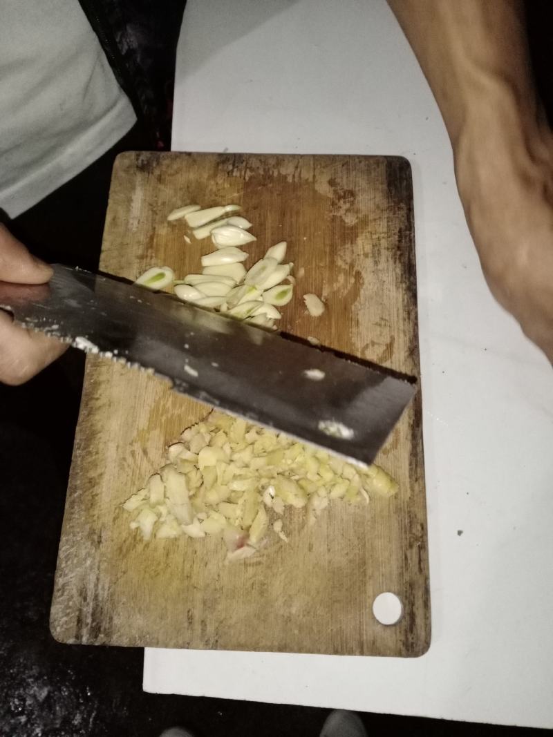 贵州务川仡佬族特色大骨汤豆腐干