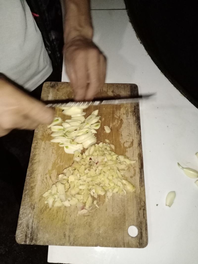 贵州务川仡佬族特色大骨汤豆腐干