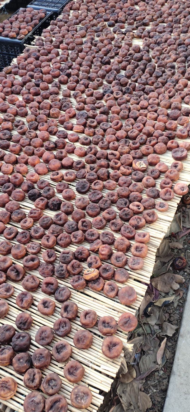 柿子饼（磨盘柿子做的）大量现货，纯手工制作，自然晾晒。