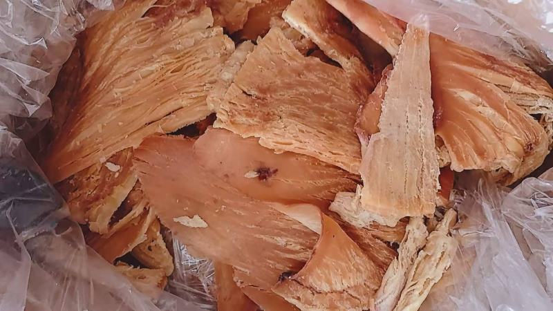 鱿鱼丝，鱿鱼条，鱿鱼片，烤鱼片！常年供货，原味即食的，