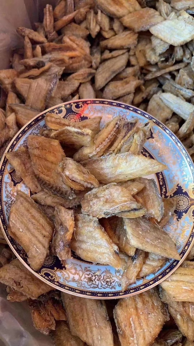 香酥小黄鱼干黄花鱼酥带鱼干开袋即食休闲零食