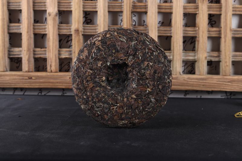 福鼎白茶老白茶2017年寿眉饼300克陈茶