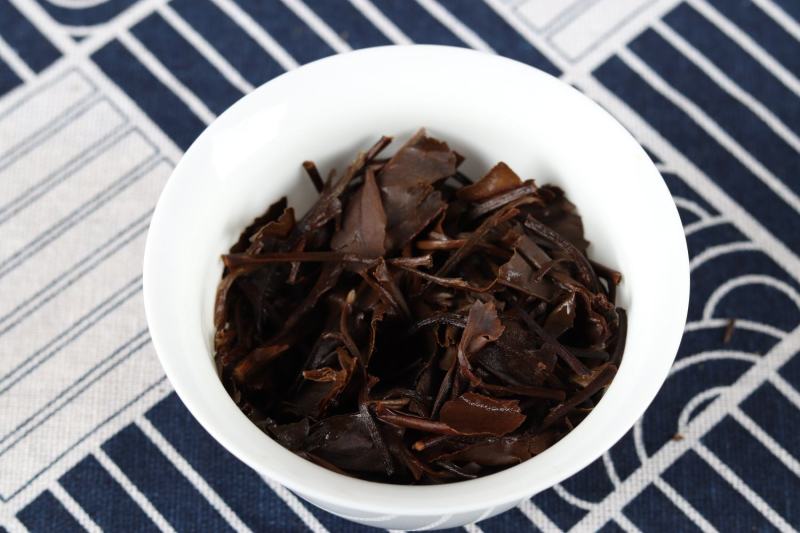 福鼎白茶老白茶2018年贡眉饼陈茶白茶饼