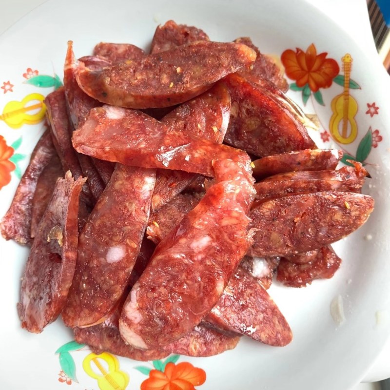 地摊热卖火爆热卖货源纯肉香肠跑江湖一手货源